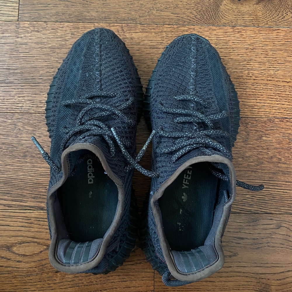 yeezy boost 350 v2 black non-reflective in 6.5m (2019)